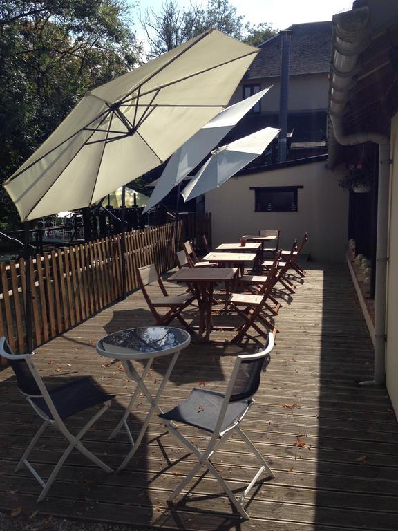Logis - Hotel & Restaurant Moulin Des Forges Saint-Omer-en-Chaussée 외부 사진