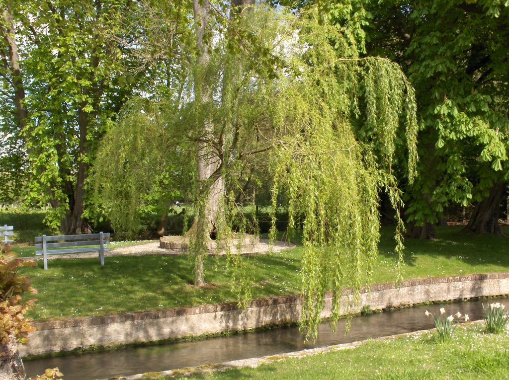 Logis - Hotel & Restaurant Moulin Des Forges Saint-Omer-en-Chaussée 외부 사진