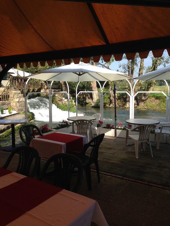 Logis - Hotel & Restaurant Moulin Des Forges Saint-Omer-en-Chaussée 외부 사진